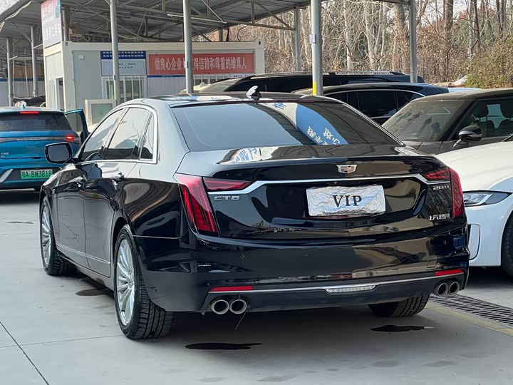 Фото 8 - Cadillac CT6