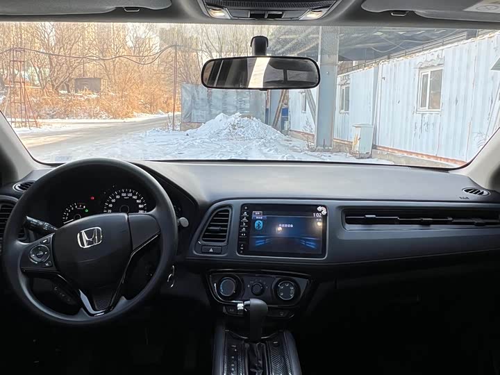 Фото 7 - Honda Vezel