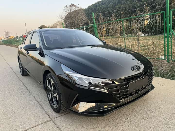 Фото 3 - Hyundai Elantra N line