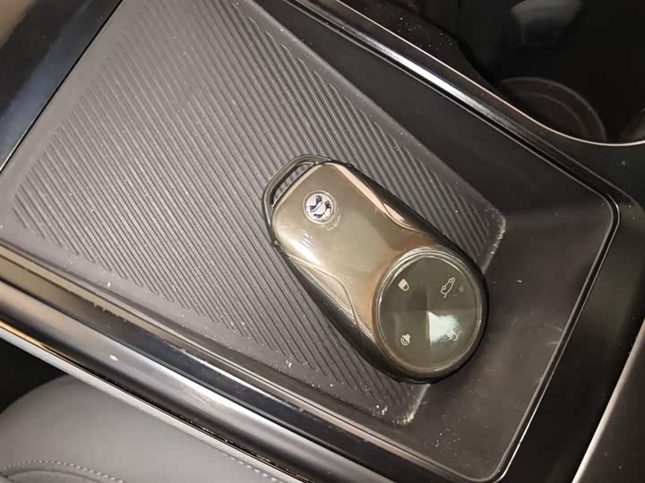 Фото 9 - Nio ES8