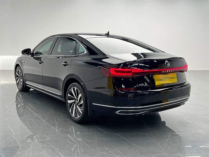 Фото 4 - Volkswagen Passat