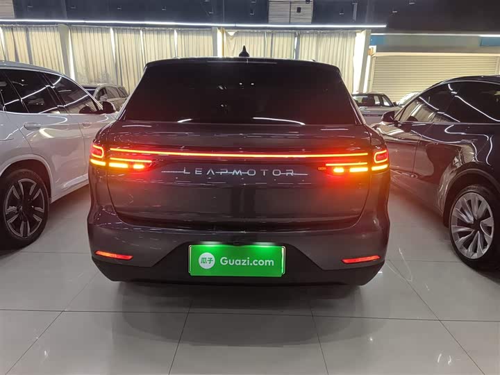 Фото 6 - Leapmotor C11