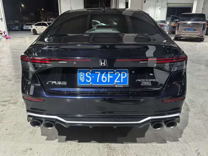 Фото 5 - Honda Accord
