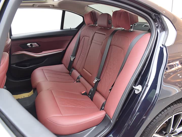 Фото 9 - BMW 3 Series