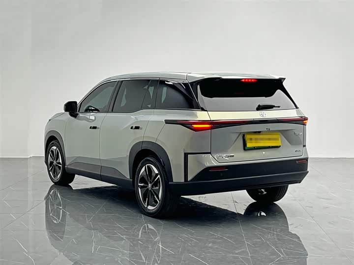 Фото 4 - Toyota bZ3X