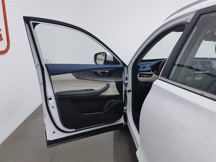 Фото 8 - Chery Tiggo 5x