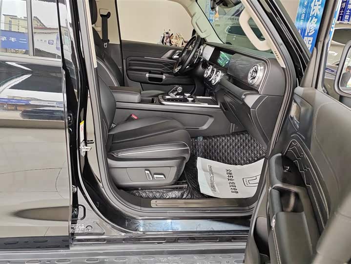 Фото 8 - Tank 300