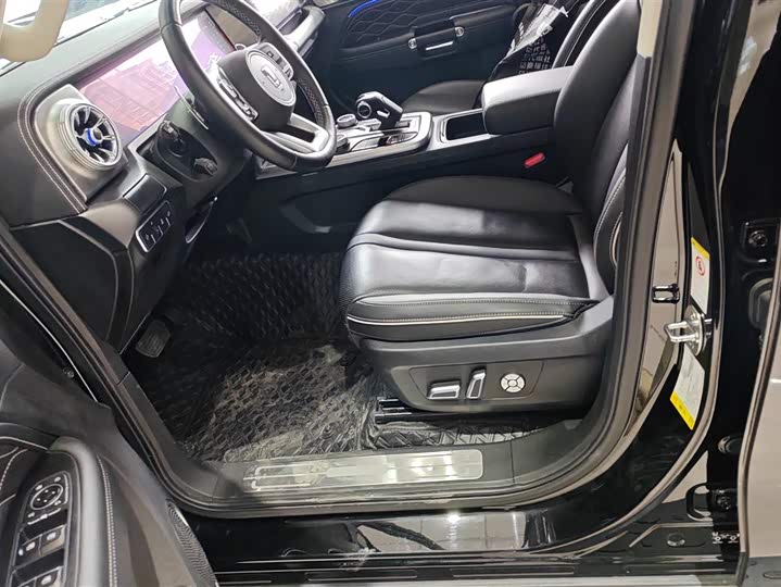 Фото 9 - Tank 300