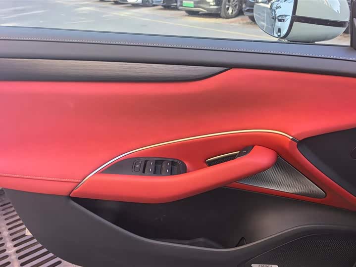 Фото 7 - Xiaomi SU7