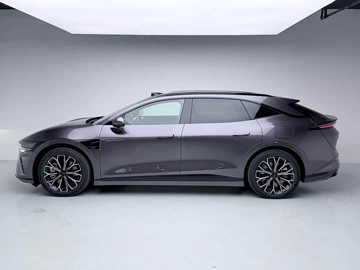 Фото 4 - Zeekr 007 GT