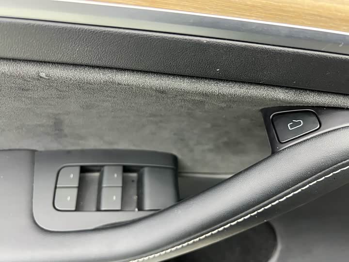 Фото 6 - Tesla Model Y