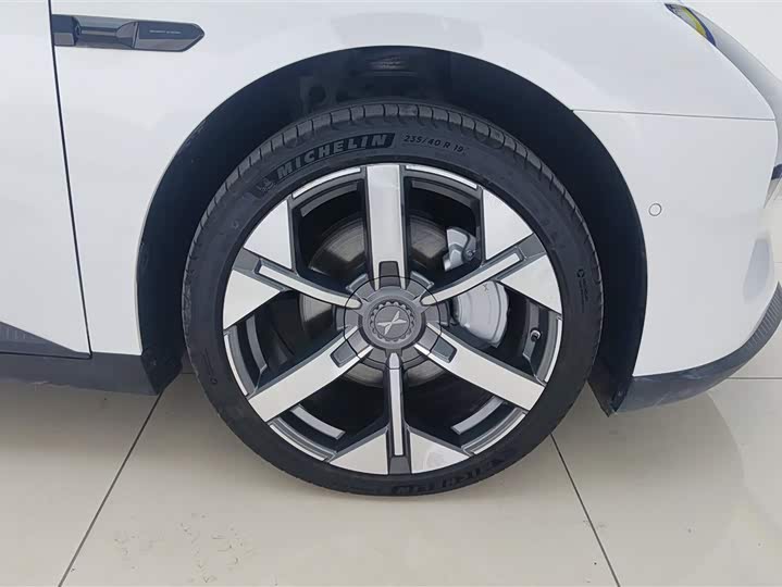 Фото 6 - XPeng Mona M03