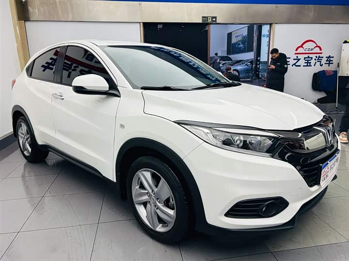 Фото 3 - Honda Vezel