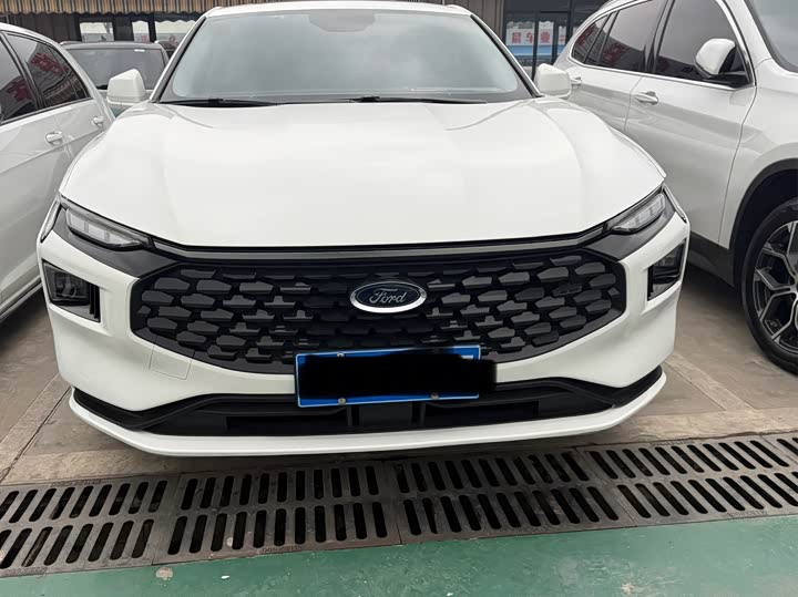 Фото 2 - Ford Mondeo