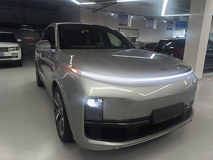 Фото 4 - LiXiang L8