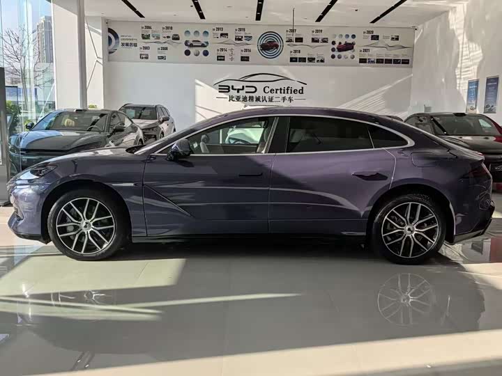 Фото 6 - Denza Z9