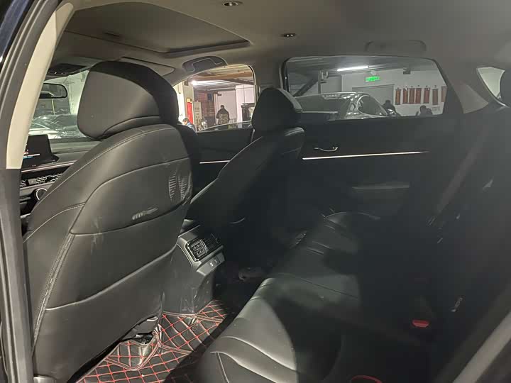 Фото 9 - Honda Accord