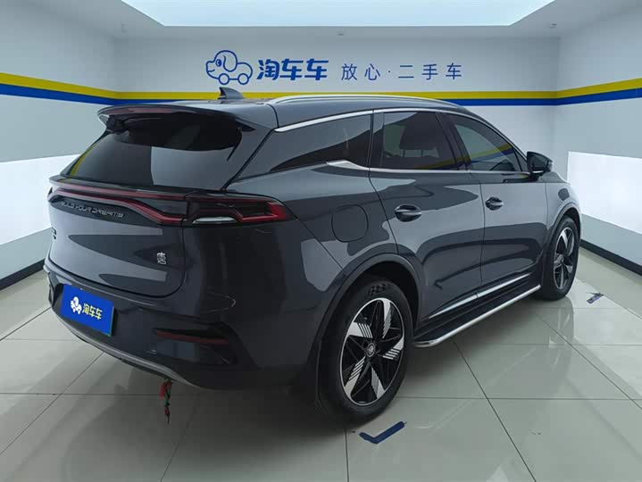 Фото 3 - BYD Tang Hybrid/EV