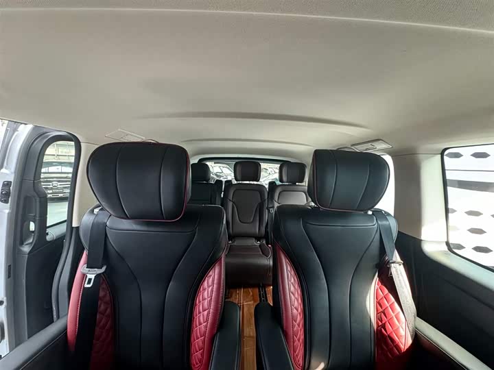 Фото 9 - Mercedes-Benz Vito