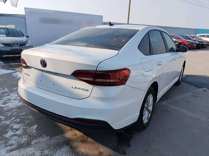 Фото 7 - Volkswagen Lavida