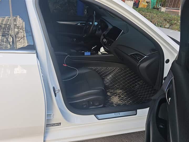 Фото 8 - Cadillac CT5