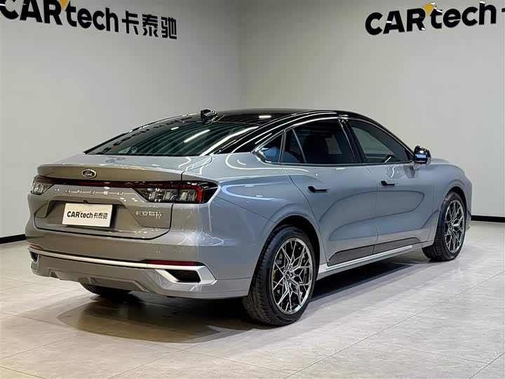 Фото 4 - Ford Mondeo