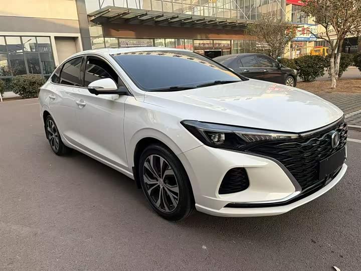 Фото 1 - Changan Eado Plus