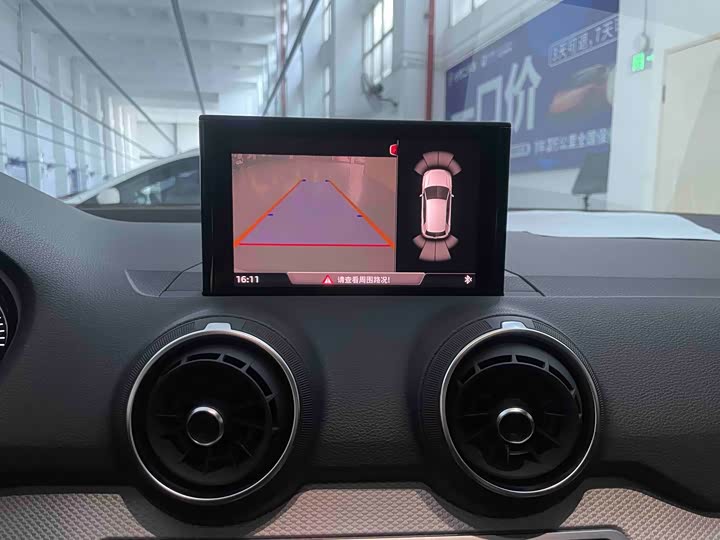 Фото 9 - Audi Q2L