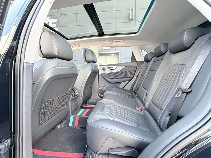 Фото 5 - Hongqi HS5