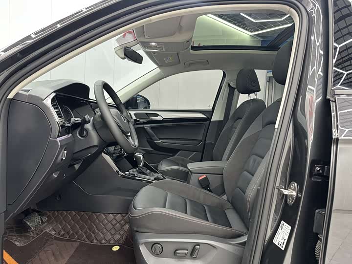 Фото 4 - Volkswagen Tayron