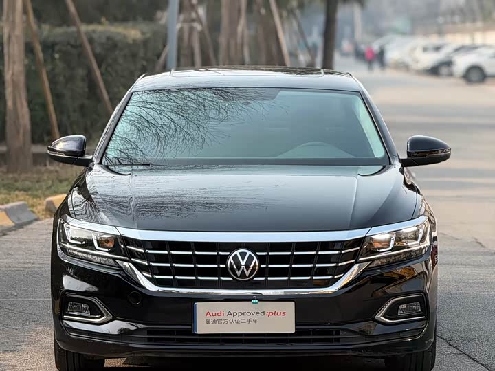 Фото 3 - Volkswagen Passat