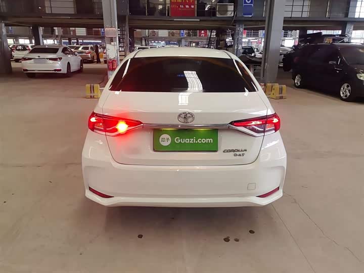 Фото 6 - Toyota Corolla