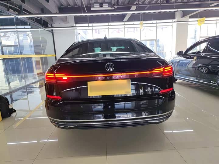 Фото 6 - Volkswagen Passat