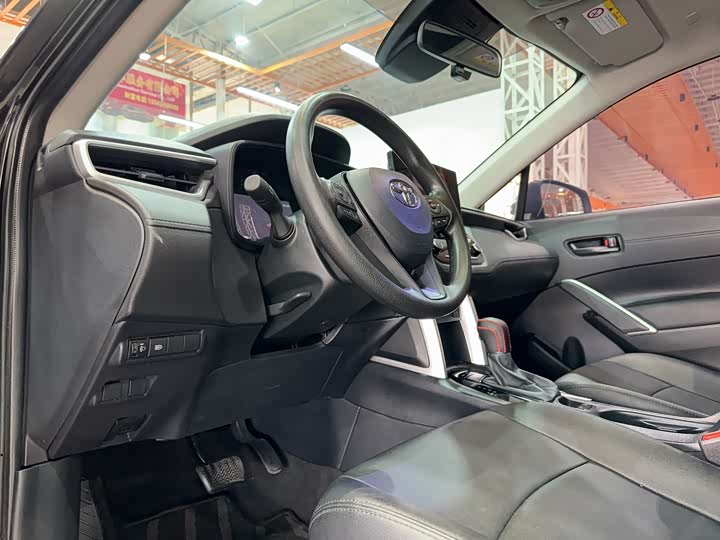 Фото 9 - Toyota Corolla Cross