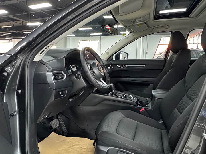 Фото 8 - Mazda CX-5