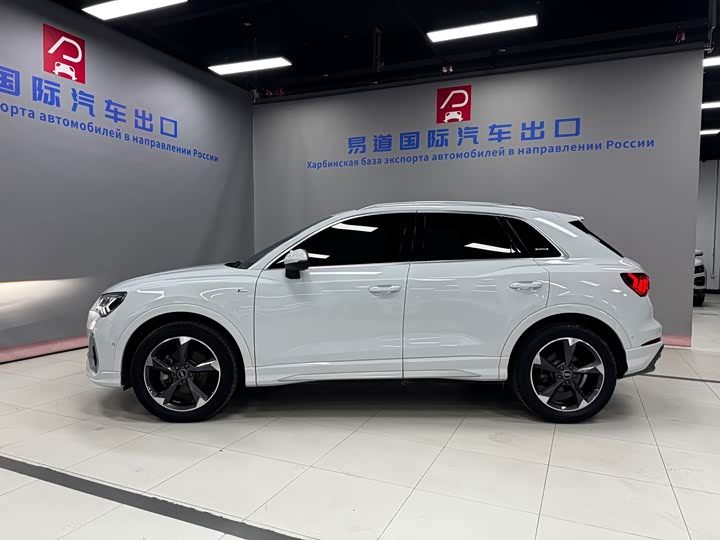 Фото 6 - Audi Q3