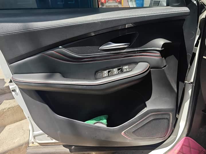 Фото 7 - Dongfeng Forthing T5 EVO