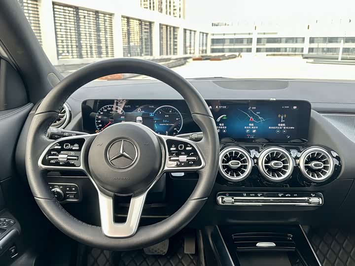 Фото 5 - Mercedes-Benz GLA-Class