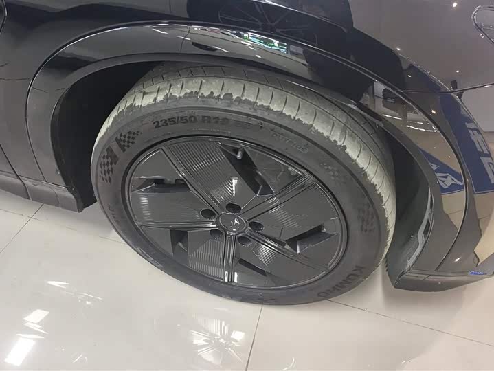 Фото 6 - BYD Song L