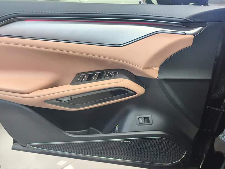 Фото 7 - BYD Song L