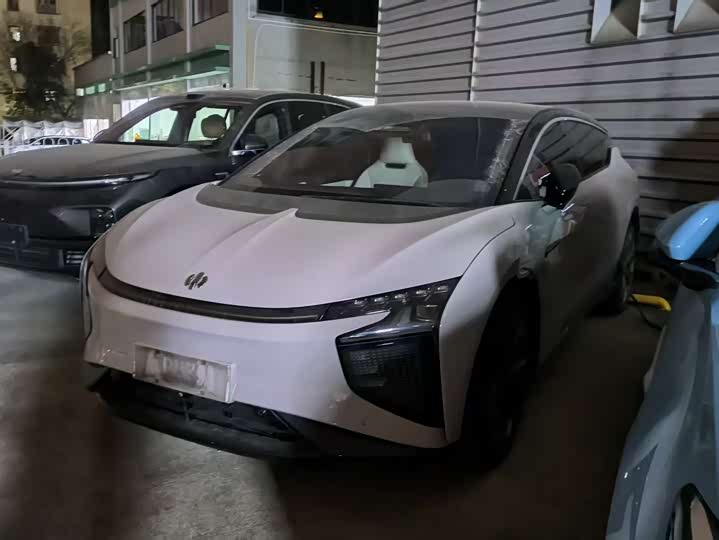 Фото 1 - HiPhi X