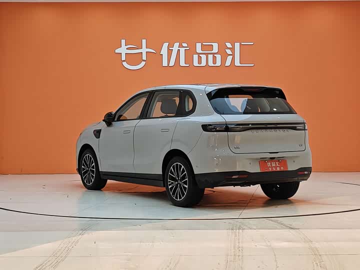 Фото 3 - Leapmotor B10