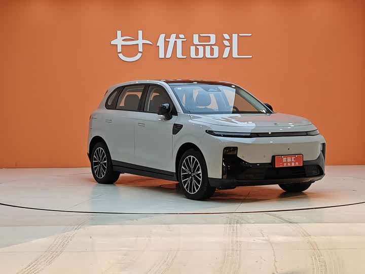 Фото 7 - Leapmotor B10