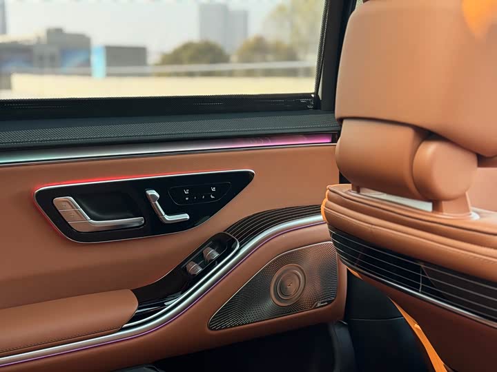 Фото 9 - Mercedes-Benz S-Class