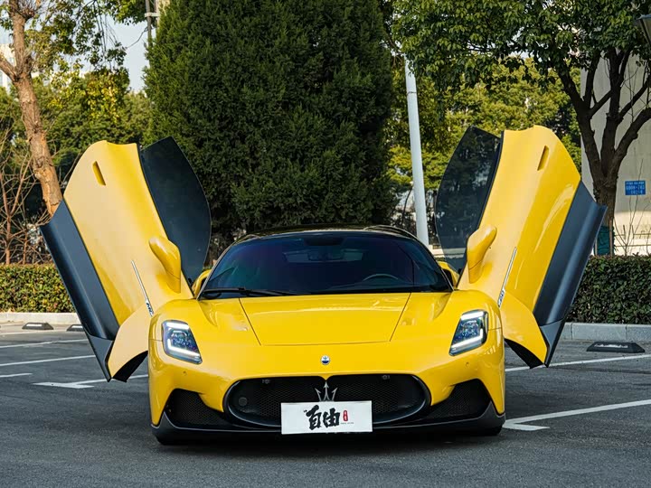 Фото 4 - Maserati MC20