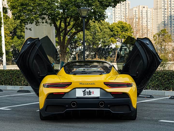 Фото 9 - Maserati MC20