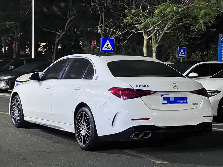 Фото 7 - Mercedes-Benz C-Class