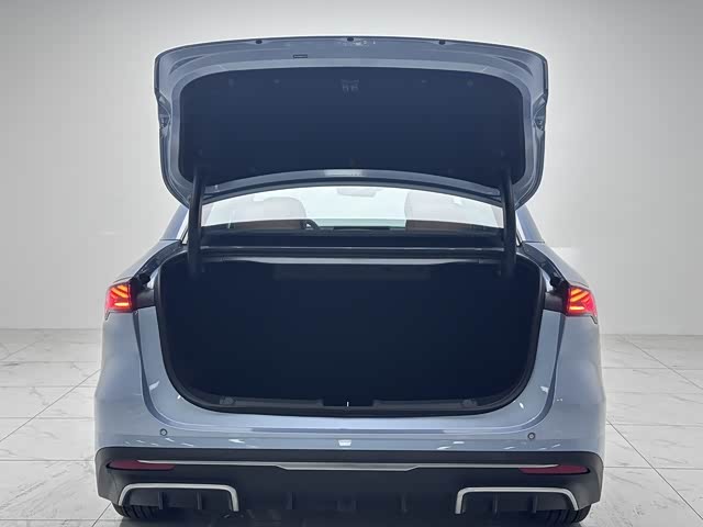 Фото 8 - Geely Galaxy L6