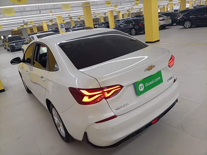 Фото 5 - Chevrolet Monza