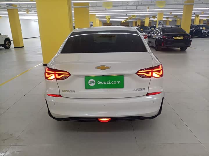 Фото 6 - Chevrolet Monza